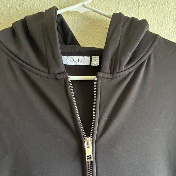 Cloth by Design Black Zip-Up Hoodie - Picture 2 of 7
